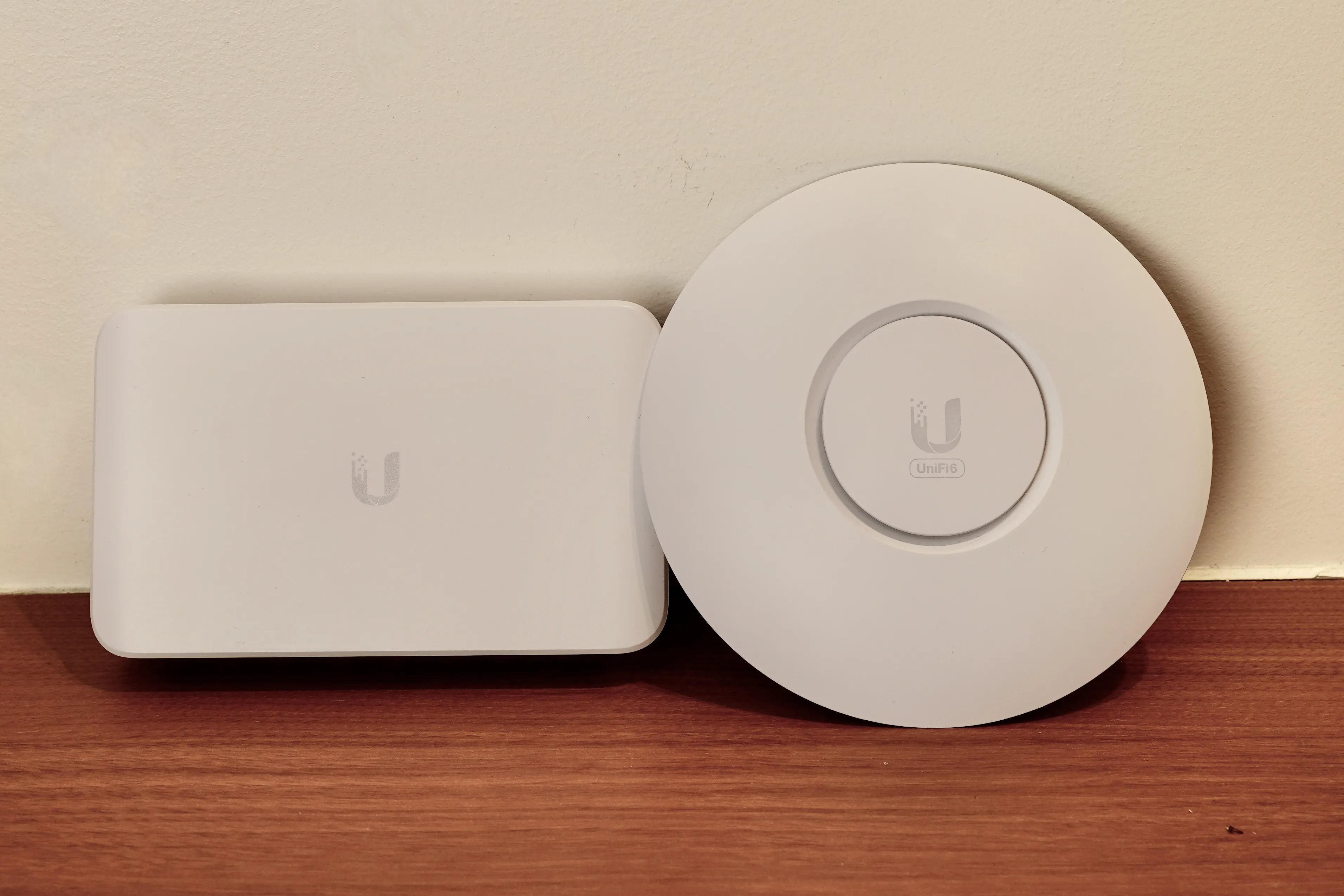 Ubiquiti UniFiの製品画像